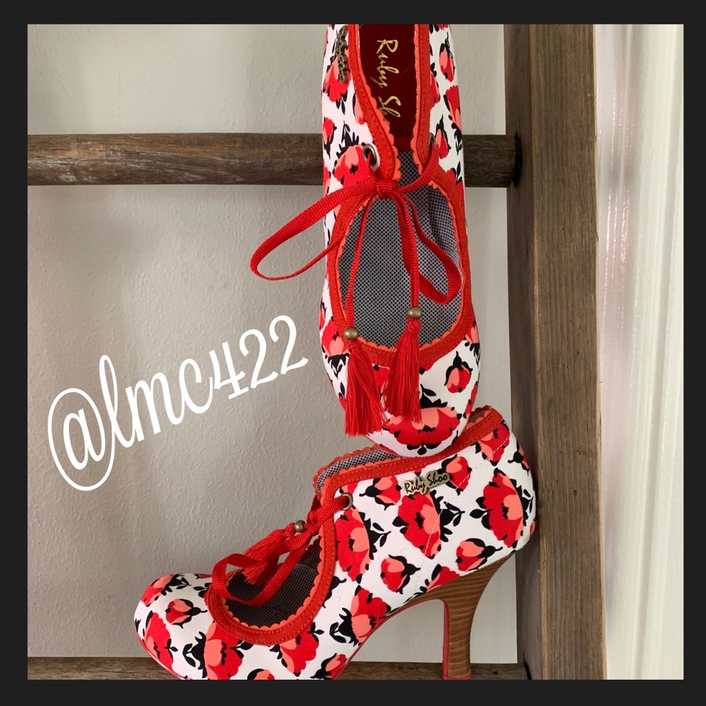 RARE Ruby Shoo Willow Mary Janes in Tulip (EUC)
